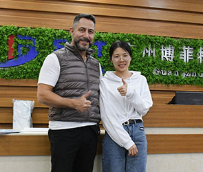 美國客戶進口中國博菲特品牌商用健身器材